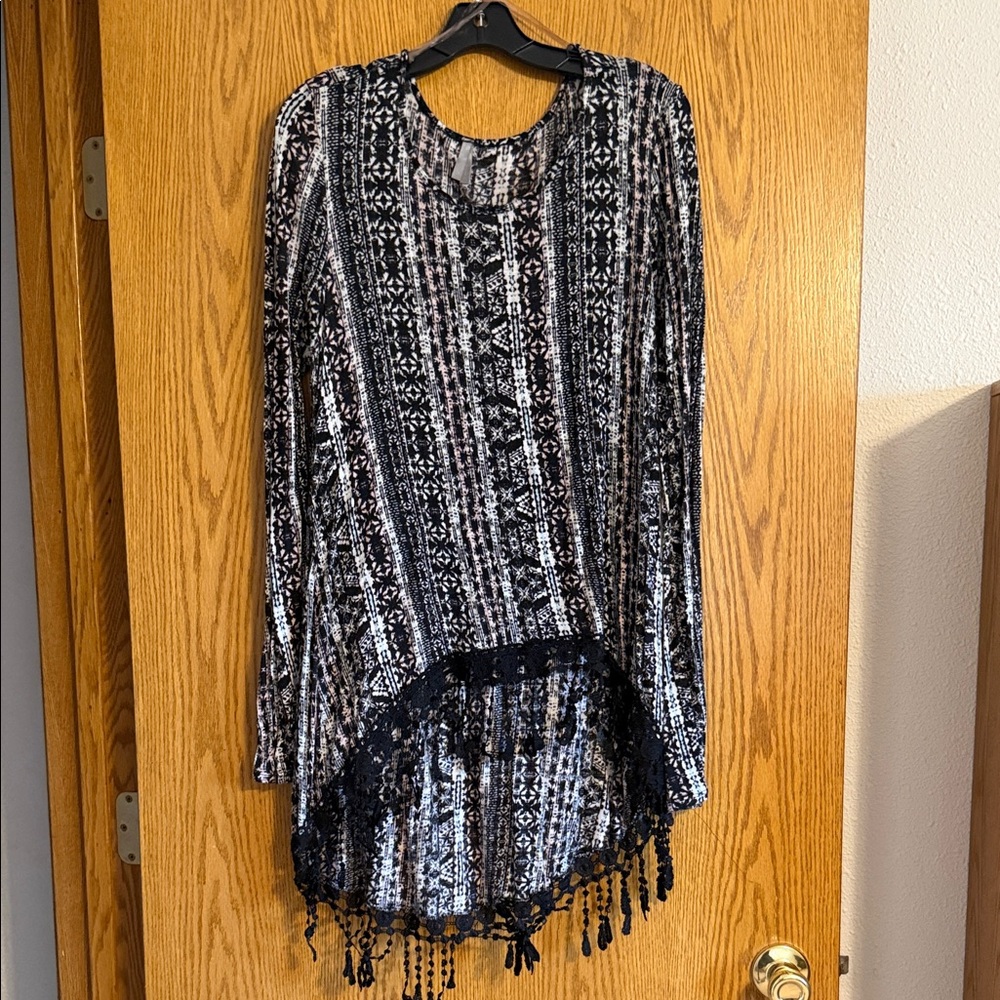 Vanity Black and White Boho Blouse